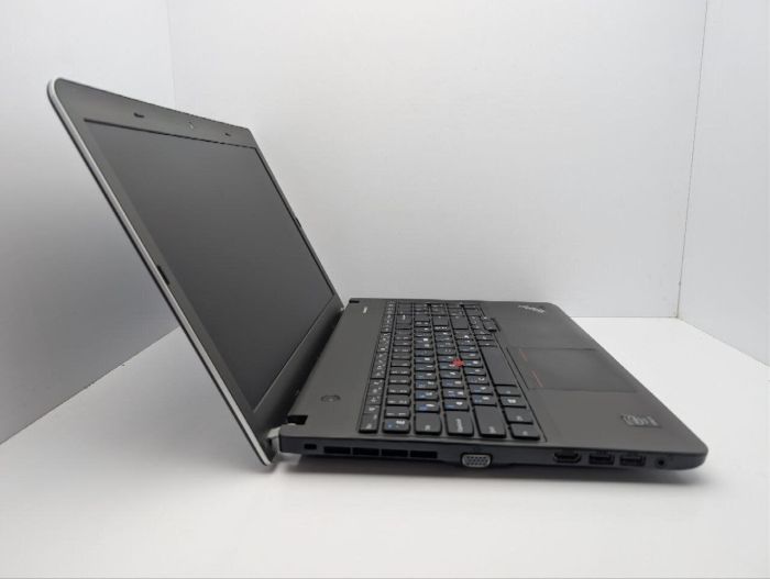 Ноутбук Lenovo ThinkPad E540 / 15.6" (1366x768) TN / Intel Core i3-4000M (2 (4) ядра по 2.4 GHz) / 8 GB DDR3 / 128 GB SSD / Intel HD Graphics 4600 / WebCam / DVD-ROM б/в - зображення 4