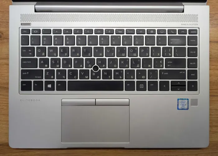 Ультрабук Б-клас HP EliteBook 840 G5 / 14" (1920x1080) IPS / Intel Core i5-8350U (4 (8) ядра по 1.7 - 3.6 GHz) / 16 GB DDR4 / 512 GB SSD / Intel UHD Graphics 620 / WebCam / HDMI / Windows 10 б/в - зображення 3
