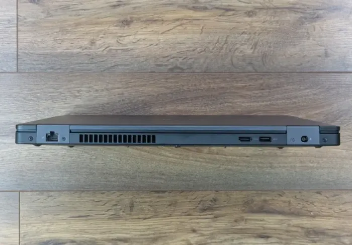 Ноутбук Dell Latitude 5580 / 15.6" (1920x1080) TN / Intel Core i5-6300U (2 (4) ядра по 2.4 - 3.0 GHz) / 8 GB DDR4 / 256 GB SSD / Intel HD Graphics 520 / WebCam б/в - зображення 6