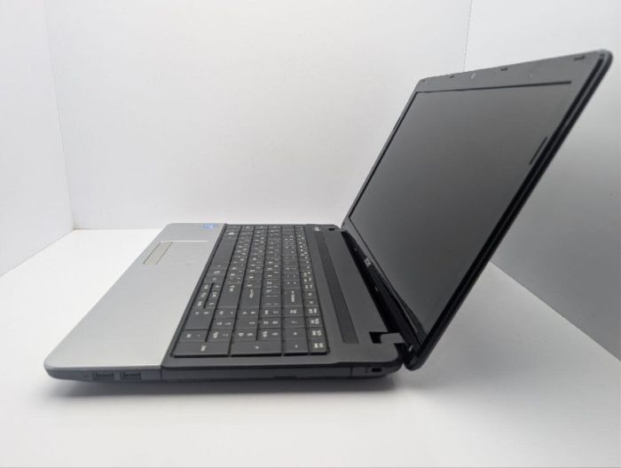 Ноутбук Acer Aspire E1-531 / 15.6" (1366x768) TN / Intel Celeron 1005M (2 ядра по 1.9 GHz) / 8 GB DDR3 / 320 GB HDD / Intel HD Graphics / WebCam / DVD-ROM б/в - изображение 5