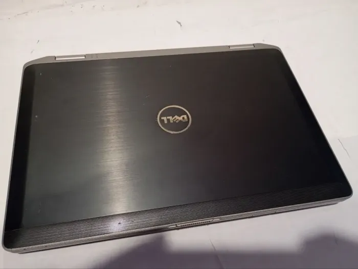 Ноутбук Б-клас Dell Latitude E6420 / 14" (1366x768) TN / Intel Core i5-2520M (2 (4) ядер по 2.5 - 3.2 GHz) / 8 GB DDR3 / 500 GB HDD / Intel HD Graphics 3000 / WebCam / DVD-RW / АКБ не держит б/в - зображення 6