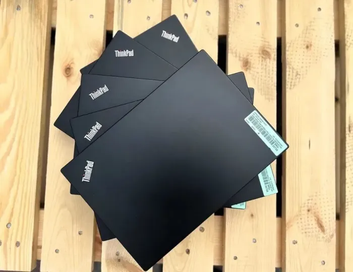 Ультрабук Lenovo ThinkPad X395 / 13.3" (1920x1080) IPS / AMD Ryzen 5 PRO 3500U (4 (8) ядра по 2.1 - 3.7 GHz) / 16 GB DDR4 / 256 GB SSD M.2 / AMD Radeon RX Vega 8 Graphics / WebCam / Windows 10 Pro б/в - зображення 8