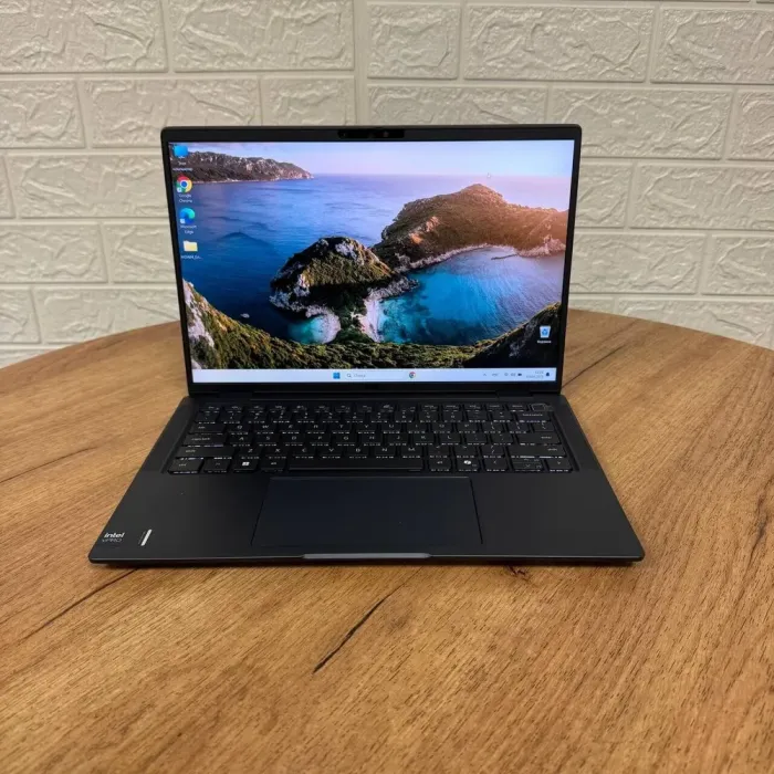 Ультрабук Б-клас Dell Latitude 7450 / 14" (1920x1200) IPS / Intel Core Ultra 5 135U (12 (14) ядер по 1.1 - 4.4 GHz) / 16 GB DDR5 / 256 GB SSD / Intel Graphics / WebCam б/в - зображення 2