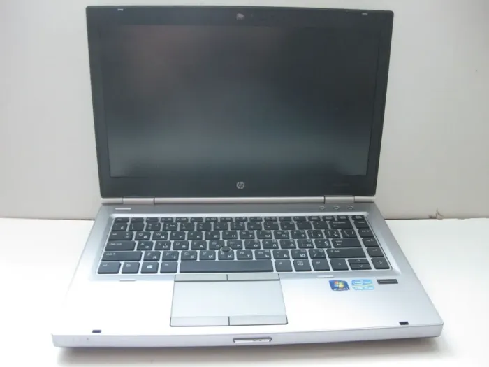 Ноутбук HP EliteBook 8470p / 14" (1600x900) TN / Intel Core i5-3360M (2 (4) ядра по 2.8 - 3.5 GHz) / 8 GB DDR3 / 256 GB SSD / AMD Radeon HD 7570M, 1 GB GDDR5, 64-bit / WebCam / DVD-RW б/в - зображення 2