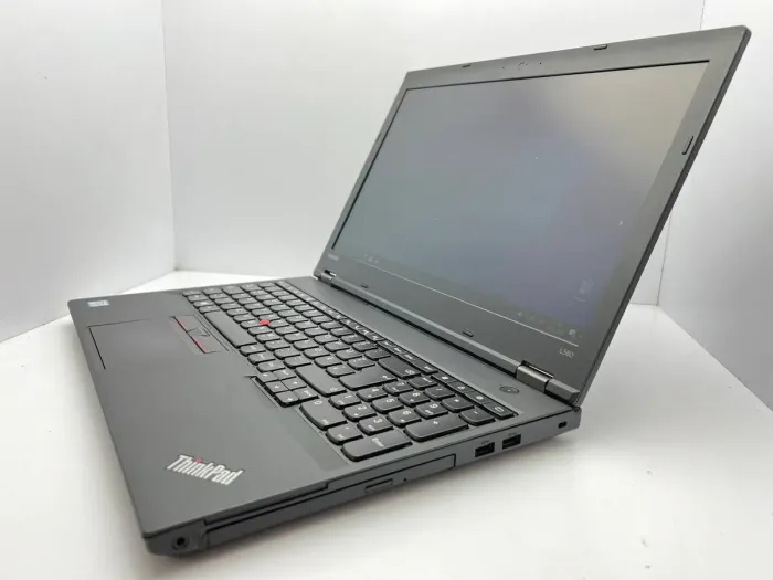 Ноутбук Б-клас Lenovo ThinkPad L560 / 15.6" (1366x768) TN / Intel Core i5-6300U (2 (4) ядра по 2.4 - 3.0 GHz) / 4 GB DDR3 / 128 GB SSD / Intel HD Graphics 520 / WebCam б/в - зображення 4
