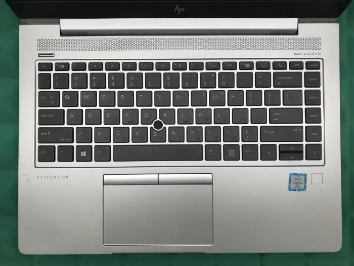 Ультрабук Б-клас HP EliteBook 840 G5 / 14" (1920x1080) IPS / Intel Core i5-8350U (4 (8) ядра по 1.7 - 3.6 GHz) / 8 GB DDR4 / 256 GB SSD M.2 / Intel UHD Graphics 620 / USB 3.1 / HDMI б/в - зображення 4