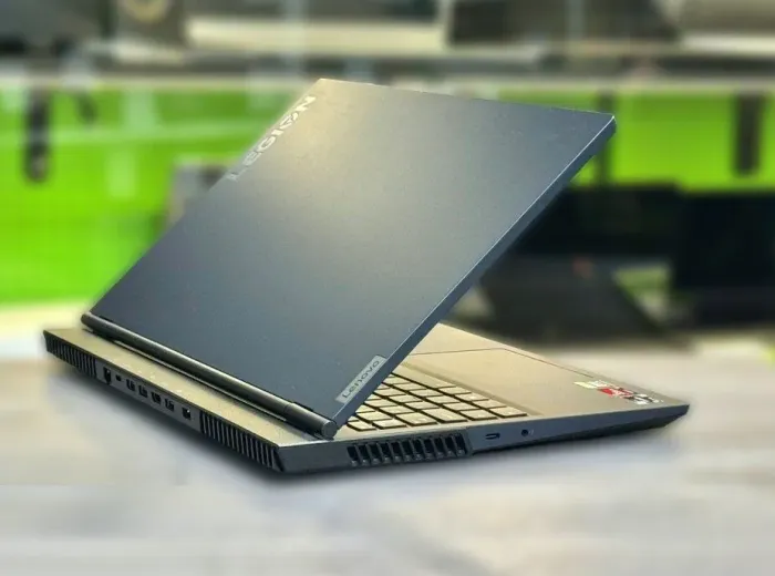 Ігровий ноутбук Lenovo Legion 5 15ACH6H / 15,6" (1920x1080) IPS / AMD Ryzen 5 5600H (6 (12) ядер по 3,3 - 4,2 ГГц) / 16 ГБ DDR4 / 512 ГБ SSD M.2 / nVidia GeForce RTX 3060, 6 ГБ GDDR6, 192-біт / Веб-камера / Win 11 Home б/в - изображение 5