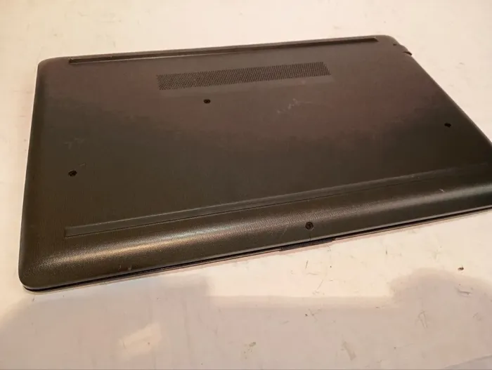 Ультрабук Б-клас HP 255 G7 / 15.6" (1920x1080) TN / AMD A6-9225 (2 ядра по 2.6 - 3.0 GHz) / 8 GB DDR4 / 1000 GB HDD / AMD Radeon R4 Graphics / WebCam б/в - зображення 8