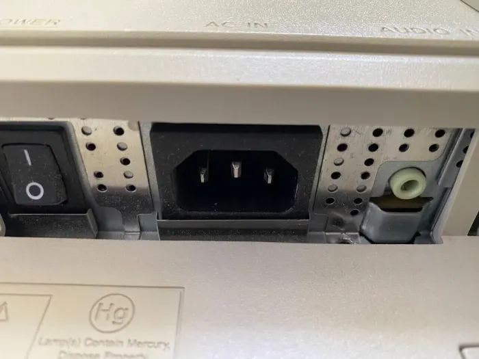 Комплект ПК: комп'ютер Fujitsu Esprimo P520 E85 Tower / Intel Core i5-4430 (4 ядра по 3.0 - 3.2 GHz) / 8 GB DDR3 / 500 GB HDD / Intel HD Graphics 4600 + Монітор Б-клас Acer B243HL / 24" (1920x1080) TN / VGA б/в - зображення 7