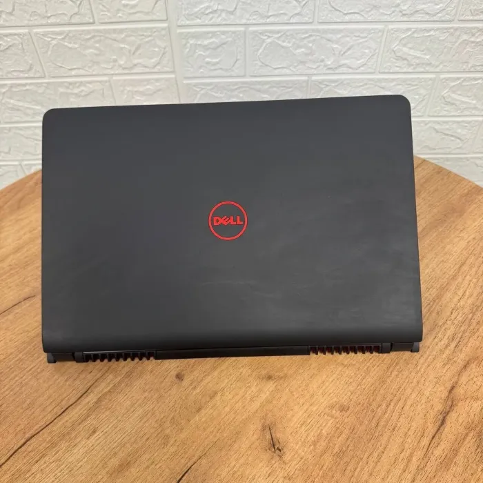 Ігровий ноутбук Б-клас Dell Inspiron 15 5577 / 15.6" (1920x1080) TN / Intel Core i5-7300HQ (4 ядра по 2.5 - 3.5 GHz) / 16 GB DDR4 / 500 GB SSD / nVidia GeForce GTX 1050, 4 GB GDDR5, 128-bit / WebCam б/в - зображення 3