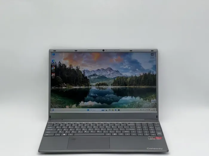 Ультрабук Gateway GWNR71517-BK / 15.6" (1920x1080) IPS / AMD Ryzen 7 3700U (4 (8) ядра по 2.3 - 4.0 GHz) / 16 GB DDR4 / 960 GB SSD / AMD Radeon RX Vega 10 Graphics / WebCam б/в - зображення 2