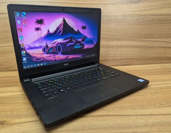 Ноутбук Dell Latitude 3470 / 14" (1366x768) TN / Intel Core i5-6200U (2 (4) ядра по 2.3 - 2.8 GHz) / 8 GB DDR3 / 240 GB SSD / Intel HD Graphics 520 / WebCam / HDMI / Windows 10 б/в - зображення 4