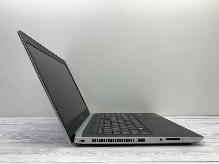 Ультрабук Б-клас HP ProBook 440 G5 / 14" (1920x1080) IPS / Intel Core i5-8350U (4 (8) ядра по 1.7 - 3.6 GHz) / 8 GB DDR4 / 240 GB SSD / Intel UHD Graphics 620 / WebCam б/в - зображення 6