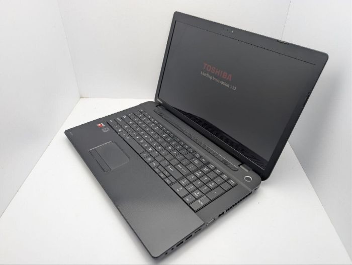 Ноутбук Toshiba Satellite C70-D-A / 17.3" (1600x900) TN / AMD A6-5200 (4 ядра по 2.0 GHz) / 8 GB DDR3 / 240 GB SSD / AMD Radeon HD 8400 Graphics / WebCam б/в - зображення 7