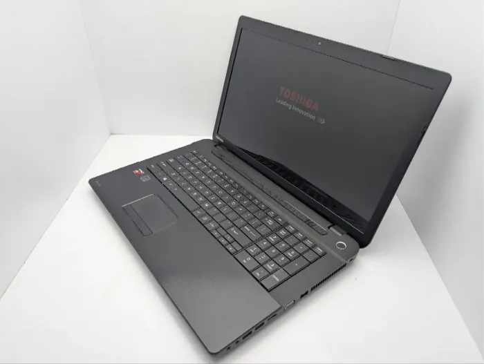 Ноутбук Toshiba Satellite C70-D-A / 17.3" (1600x900) TN / AMD A6-5200 (4 ядра по 2.0 GHz) / 8 GB DDR3 / 240 GB SSD / AMD Radeon HD 8400 Graphics / WebCam б/в - зображення 7