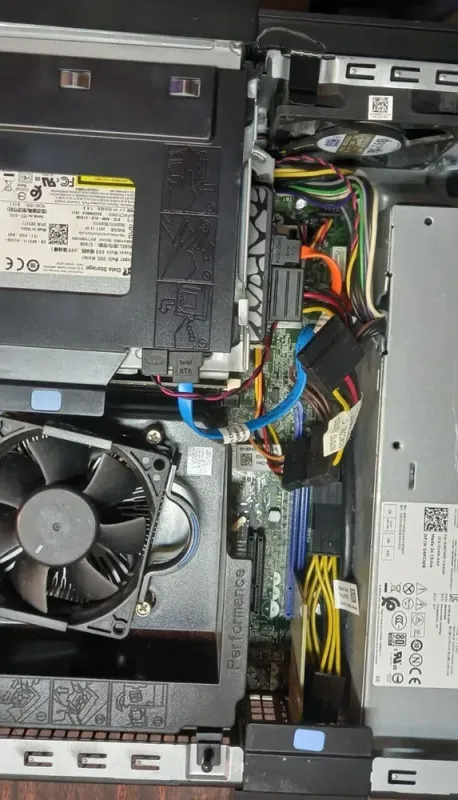 Комп'ютер Dell OptiPlex XE2 D07S SFF / Intel Core i3-4330 (2(4) ядра по 3.5 GHz) / 8 GB DDR3 / 240 GB SSD NEW / HD Graphics 4600 / DVD-RW / Win 10 б/в - зображення 5