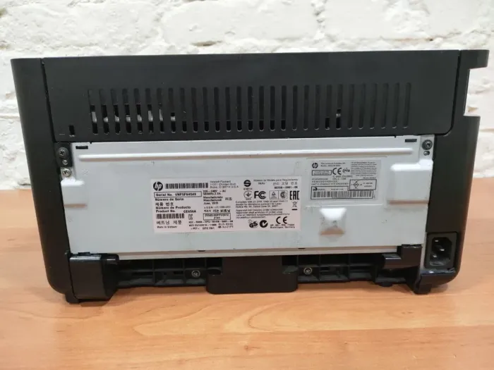 Принтер HP LaserJet Pro P1102w / Лазерний монохромний друк / 600 x 600 dpi / A4 / 18 стор/хв / USB 2.0, WiFi б/в - зображення 3