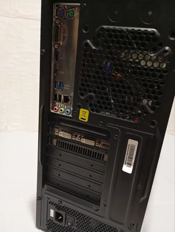 Ігровий ПК Cooler Master Elite 431 Tower / Intel Core i5-6400 (4 ядра 2,7 - 3,3 ГГц) / 16 ГБ DDR4 / 500 ГБ SSD + 1000 ГБ HDD / nVidia GeForce GTX 560, 2 ГБ GDDR5, 256-біт / DVD-RW / 550 Вт б/в - зображення 4