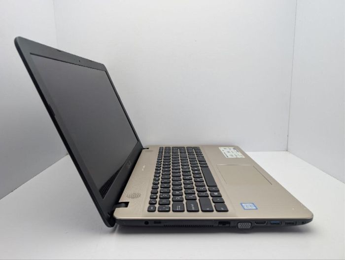 Ноутбук Asus X541 / 15.6" (1366x768) TN / Intel Core i3-7100U (2 (4) ядра по 2.4 GHz) / 8 GB DDR3 / 128 GB SSD / Intel HD Graphics 620 / WebCam / DVD-ROM б/в - зображення 4