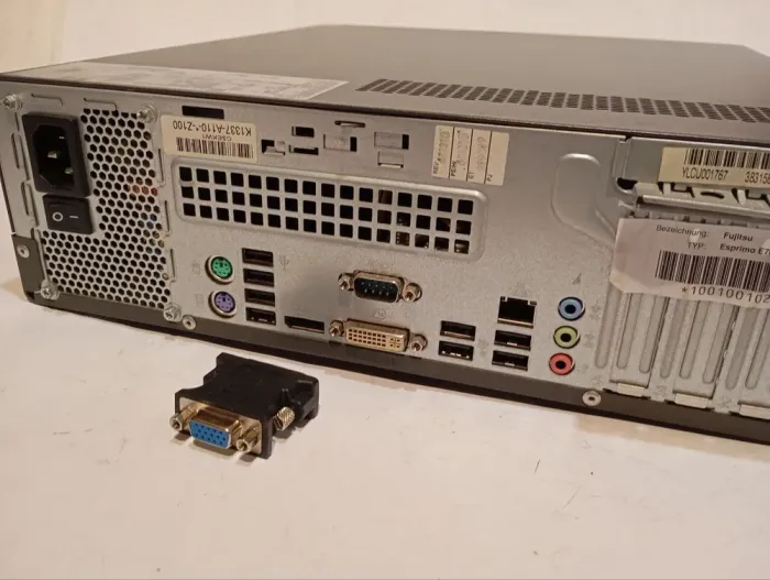 Комплект ПК Б-клас: Fujitsu Esprimo E700 E85+ SFF / Intel Core i5-2400 (4 ядра по 3.1 - 3.4 GHz) / 8 GB DDR3 / 500 GB HDD / Intel HD Graphics 2000 / DVD-RW + Монітор Samsung SyncMaster B2230N / 22" (1920x1080) TN / VGA б/в - зображення 5