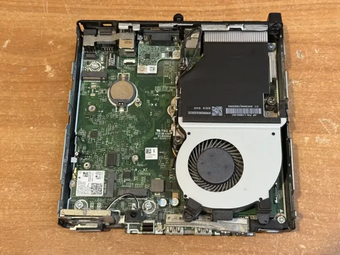 Неттоп HP ProDesk 600 G5 Mini USFF / Intel Core i5-9500T (6 ядер по 2.2 - 3.7 GHz) / 8 GB DDR4 / 120 GB SSD M.2 / Intel UHD Graphics 630 / USB 3.1 / DisplayPort + Блок живлення б/в - зображення 6