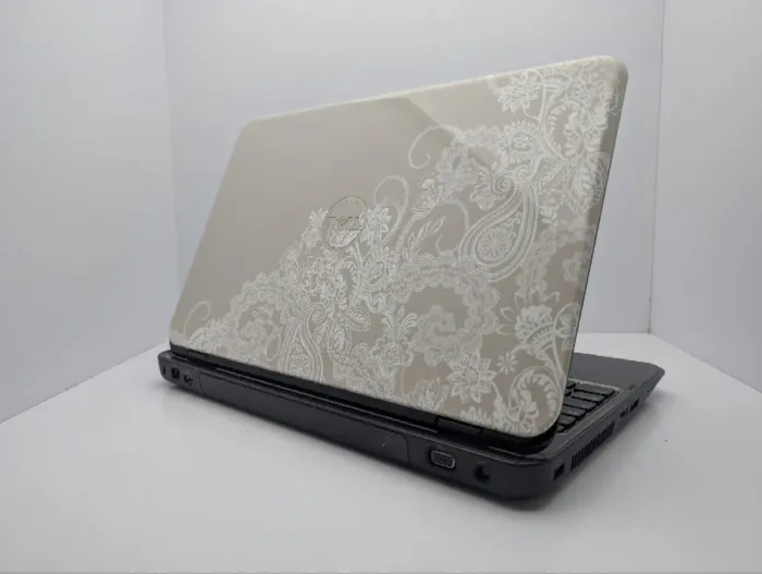 Ноутбук Dell Inspiron N5110 / 15.6" (1366x768) TN / Intel Core i3-2350M (2 (4) ядра по 2.3 GHz) / 6 GB DDR3 / 500 GB HDD / nVidia GeForce GT 525M, 1 GB GDDR3, 128-bit / WebCam / DVD-ROM б/в - зображення 8