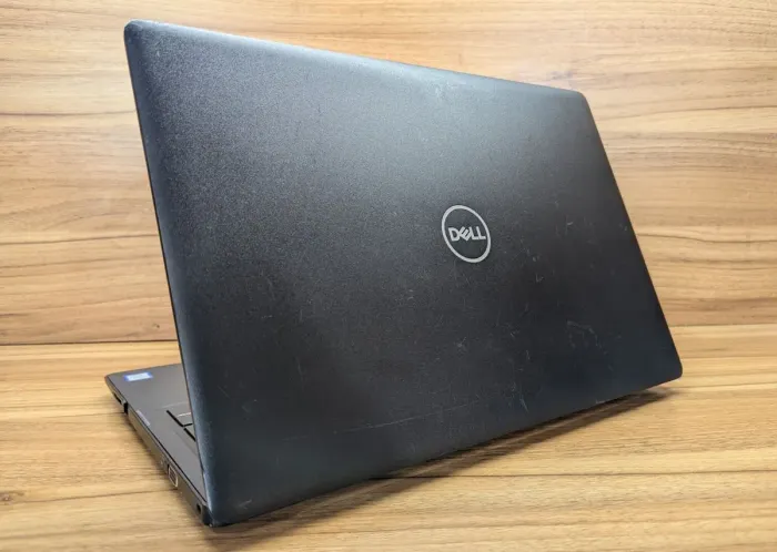 Ноутбук Б-клас Dell Latitude 3590 / 15.6" (1920x1080) IPS / Intel Core i7-8550U (4 (8) ядра по 1.8 - 4.0 GHz) / 16 GB DDR4 / 480 GB SSD / AMD Radeon 530, 2 GB GDDR5, 64-bit / WebCam / Windows 10 б/в - зображення 6