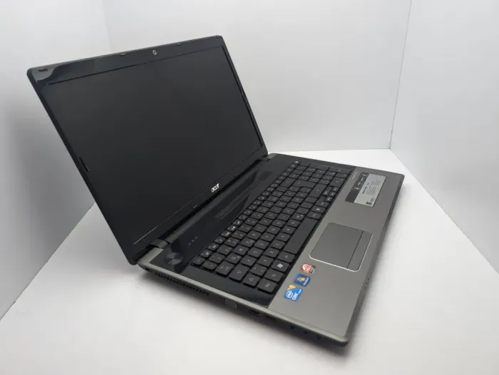 Ноутбук Acer Aspire 7745G / 17.3" (1600x900) TN / Intel Core i5-430M (2 (4) ядра по 2.26 - 2.53 GHz) / 6 GB DDR3 / 120 GB SSD / ATI Radeon HD 6850, 1 GB DDR3, 128-bit / WebCam б/в - зображення 3