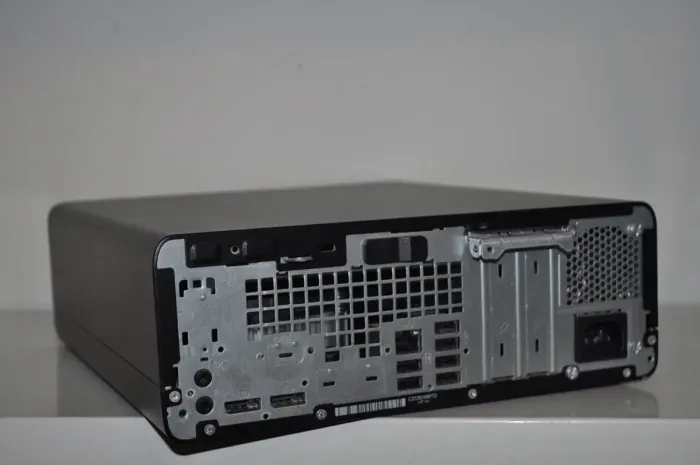 Комп'ютер Б-клас HP ProDesk 600 G3 SFF / Intel Core i5-6500 (4 ядра по 3,2 - 3,6 ГГц) / 8 ГБ DDR4 / 500 ГБ HDD / Intel HD Graphics 530 б/в - зображення 4