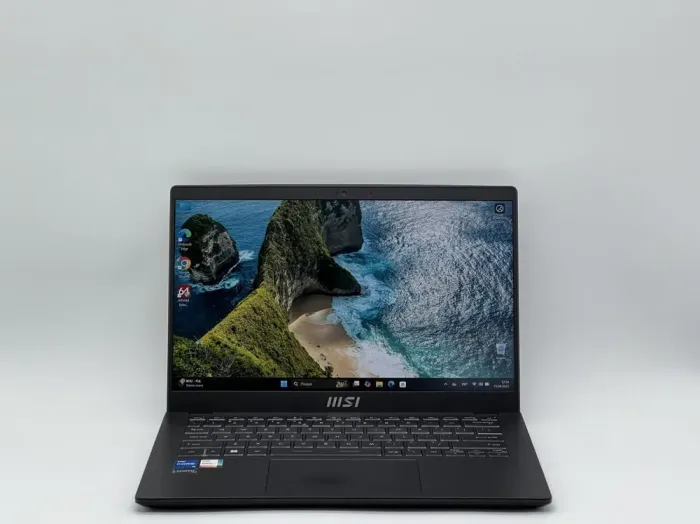 Ультрабук MSI Modern 14 C12M-032US / 14" (1920x1080) IPS / Intel Core i5-1235U (10 (12) ядер по 3.3 - 4.4 GHz) / 8 GB DDR4 / 480 GB SSD / Intel Iris Xe Graphics / WebCam б/в - зображення 2