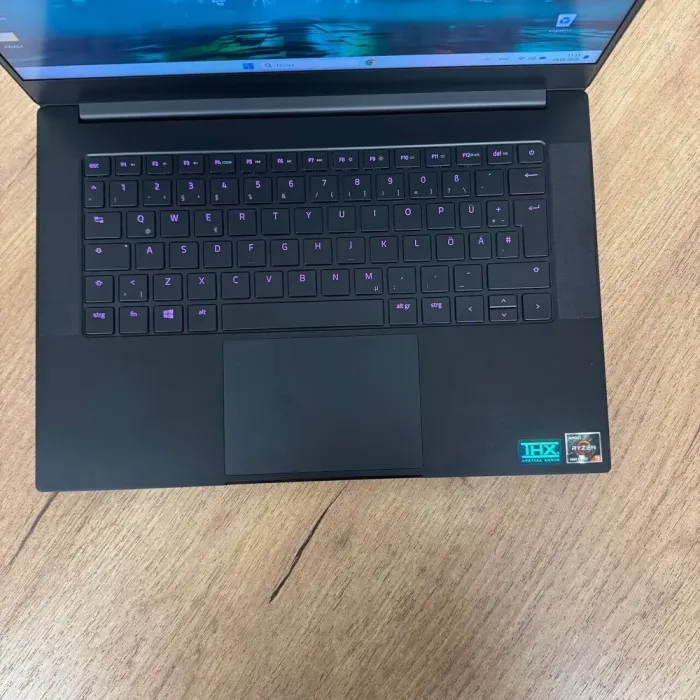 Ігровий ноутбук Razer Blade 14 RZ09-0370 / 14" (2560x1440) IPS / AMD Ryzen 9 5900HX (8 (16) ядер по 3.3 - 4.6 GHz) / 16 GB DDR4 / 1000 GB SSD NVMe / nVidia GeForce RTX 3070, 8 GB GDDR6, 256-bit / WebCam б/в - зображення 7