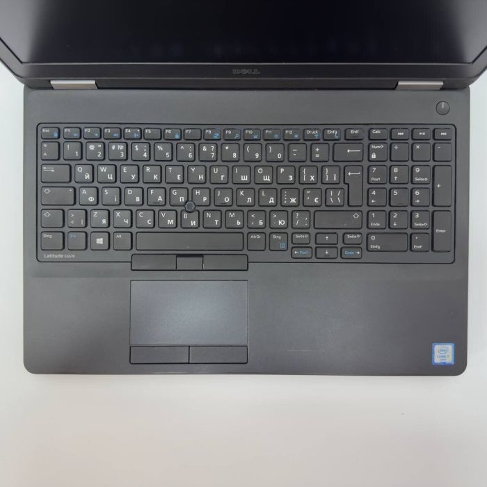 Ноутбук Dell Latitude 5570 / 15.6" (1920x1080) IPS / Intel Core i7-6820HQ (4 (8) ядра по 2.7 - 3.6 GHz) / 8 GB DDR4 / 256 GB SSD / AMD Radeon R7 M360, 2 GB GDDR3, 64-bit / WebCam б/в - зображення 4