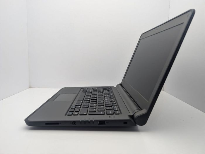 Ноутбук Dell Latitude 3350 / 13.3" (1366x768) TN / Intel Celeron 3215U (2 ядра по 1.7 GHz) / 8 GB DDR3 / 120 GB SSD / Intel HD Graphics / WebCam б/в - изображение 5