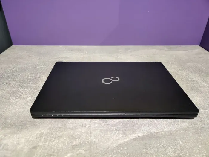 Ноутбук Fujitsu Lifebook E548 / 14" (1920x1080) IPS / Intel Core i5-8350U (4 (8) ядра по 1.7 - 3.6 GHz) / 8 GB DDR4 / 120 GB SSD / Intel HD Graphics 620 / WebCam б/в - зображення 5