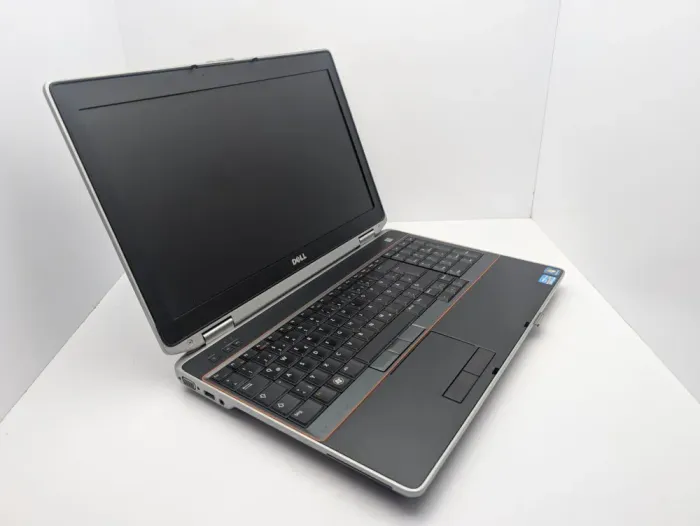 Ноутбук Dell Latitude E6520 / 15.6" (1366x768) TN / Intel Core i5-2520M (2 (4) ядра по 2.5 - 3.2 GHz) / 8 GB DDR3 / 240 GB SSD / nVidia NVS 4200M, 512 MB GDDR3, 64-bit / WebCam б/в - зображення 3