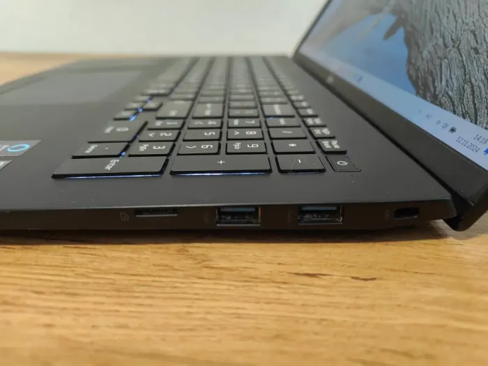 Ультрабук Б-клас LG Gram 17Z95P / 17" (2560x1600) IPS / Intel Core i7-1195G7 (4 (8) ядра по 1.3 - 5.0 GHz) / 16 GB DDR4 / 1000 GB SSD + 1000 GB SSD / Intel Iris Xe Graphics / WebCam / Windows 11 Home б/в - зображення 5