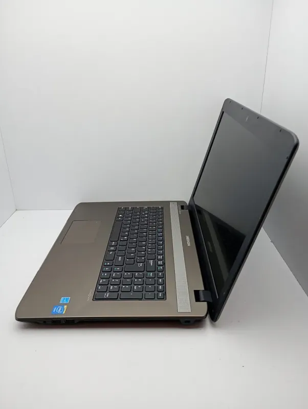 Ноутбук Medion Akoya / 17.3" (1600x900) TN / Intel Celeron N2930 (4 (4) ядра по 2.16 GHz) / 8 GB DDR3 / 320 GB HDD / Intel HD Graphics / WebCam / HDMI / Акб відсутній б/в - зображення 4