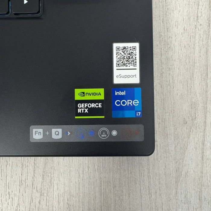 Ігровий ноутбук Lenovo Legion 5i 15IRX10 / 15,6" (2560×1440) IPS / Intel Core i7-14700HX (20 (28) ядер по 2,1 - 5,4 ГГц) / 16 ГБ DDR5 / 1000 ГБ SSD M.2 / nVidia GeForce RTX 5060, 8 ГБ GDDR7, 128-біт / Веб-камера б/в - изображение 4