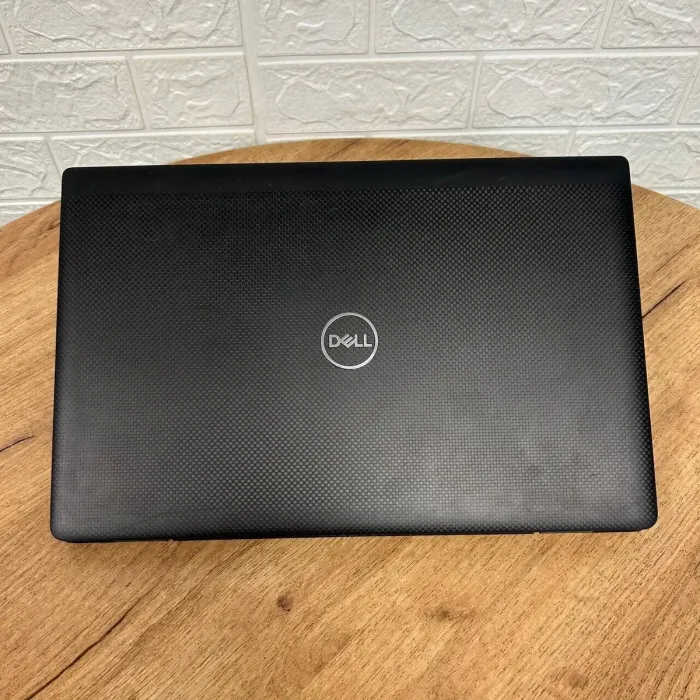 Ультрабук Б-клас Dell Latitude 7520 / 15.6" (1920x1080) IPS / Intel Core i5-1135G7 (4 (8) ядра по 2.4 - 4.2 GHz) / 8 GB DDR4 / 256 GB SSD / Intel Iris Xe Graphics / WebCam б/в - зображення 3