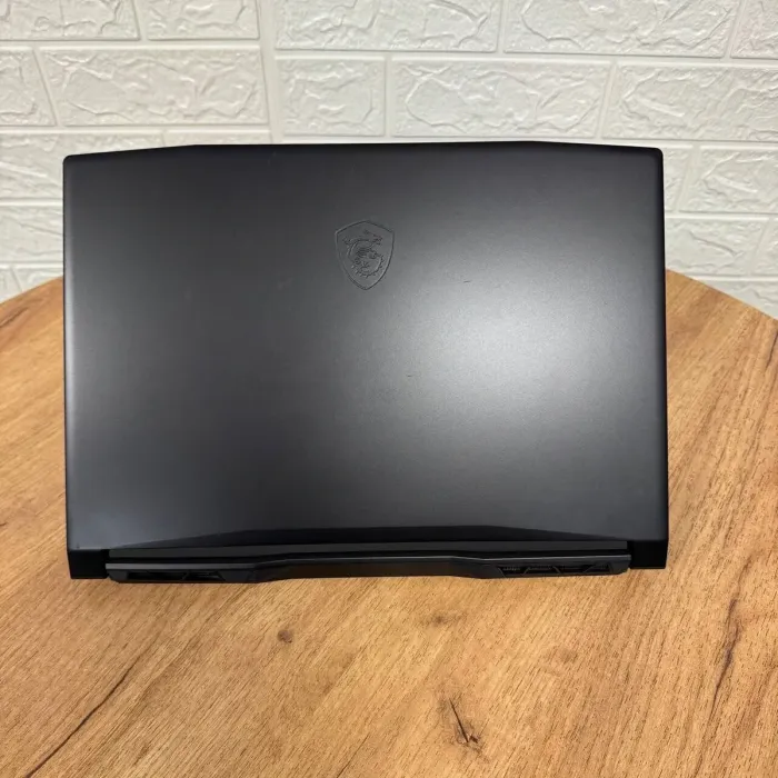 Ігровий ноутбук Б-клас MSI Katana GF66 11UE / 15.6" (1920x1080) IPS / Intel Core i7-11800H (8 (16) ядер по 2.3 - 4.6 GHz) / 16 GB DDR4 / 512 GB SSD / nVidia GeForce RTX 3060, 6 GB GDDR6, 192-bit / WebCam б/в - зображення 3