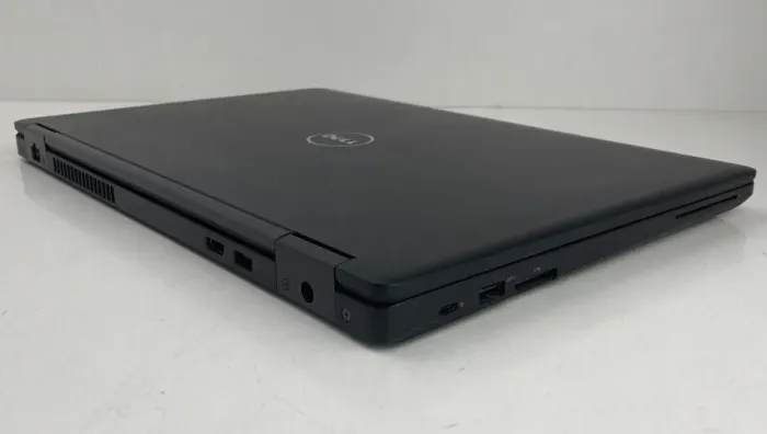 Ноутбук Dell Latitude 5580 / 15.6" (1920x1080) TN / Intel Core i5-6300U (2 (4) ядра по 2.4 - 3.0 GHz) / 16 GB DDR4 / 1000 GB SSD / Intel HD Graphics 520 / WebCam б/в - зображення 5