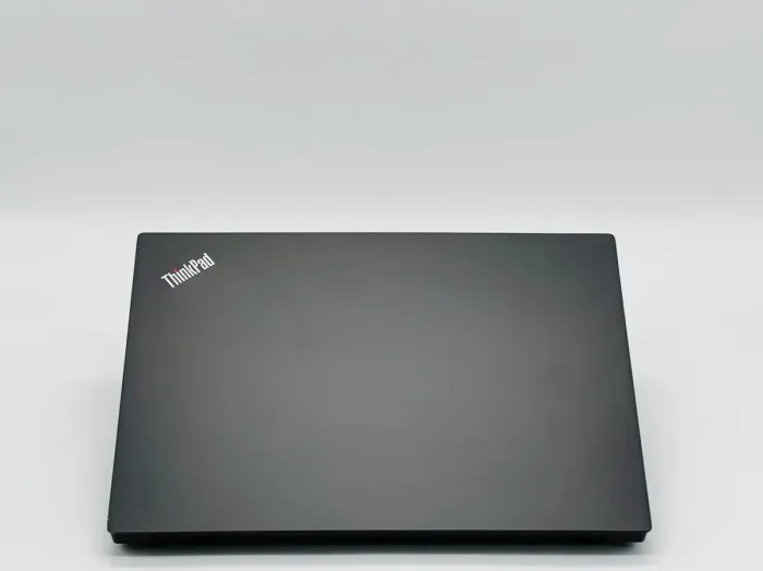 Ноутбук Lenovo ThinkPad E14 / 14" (1920x1080) IPS / Intel Core i5-10210U (4 (8) ядра по 1.6 - 4.2 GHz) / 8 GB DDR4 / 250 GB SSD / Intel UHD Graphics / WebCam б/в - зображення 5