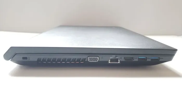 Ноутбук Lenovo B590 / 15.6" (1366x768) TN / Intel Pentium 2030M (2 ядра по 2.5 GHz) / 8 GB DDR3 / 256 GB SSD / nVidia GeForce GT 720M, 1 GB DDR3, 64-bit / WebCam б/в - зображення 4