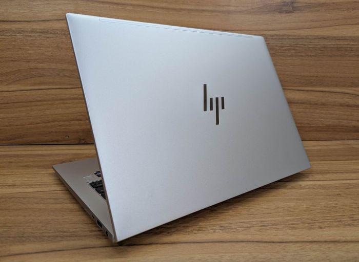 Ультрабук HP EliteBook 840 G10 / 14" (1920x1080) IPS / Intel Core i5-1345U (10 (12) ядер по 3.5 - 4.7 GHz) / 16 GB DDR5 / 512 GB SSD / Intel Iris Xe Graphics / WebCam / TouchID / Windows 11 б/в - зображення 7