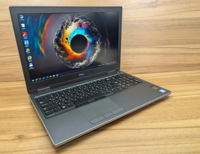 Мобільна робоча станція Dell Precision 7540 / 15.6" (1920x1080) IPS / Intel Core i5-9400H (4 (8) ядра по 2.5 - 4.3 GHz) / 32 GB DDR4 / 512 GB SSD / nVidia Quadro T2000, 4 GB GDDR5, 128-bit / TouchID / Windows 10 б/в - зображення 4