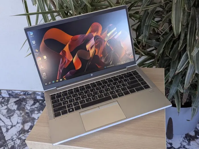 Ультрабук Б-клас HP EliteBook MT46 Mobile Thin Client / 14" (1920x1080) IPS / AMD Ryzen 3 Pro 4450U (4 (8) ядра по 2.5 - 3.7 GHz) / 16 GB DDR4 / 256 GB SSD / AMD Radeon Graphics / WebCam б/в - зображення 4