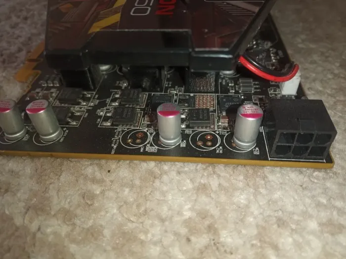 Дискретна відеокарта ATI Radeon HD 5750, 1 GB GDDR5, 128-bit / 1x HDMI, 1x DisplayPort, 2x DVI б/в - зображення 4