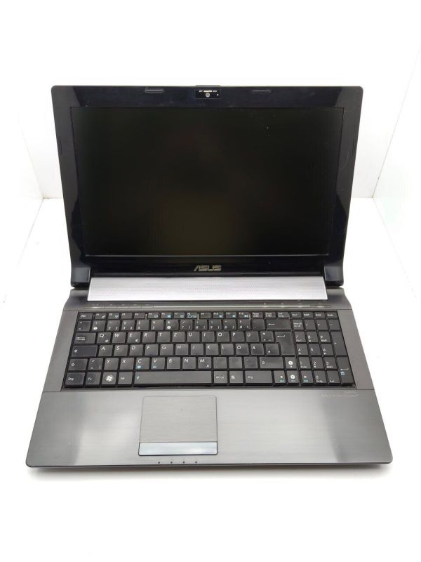 Ноутбук Asus N53 / 15.6" (1920x1080) TN / Intel Core i7-2630QM (4 (8) ядра по 2.0 - 2.9 GHz) / 6 GB DDR3 / 500 GB HDD / nVidia GeForce GT 550M, 2 GB GDDR3, 128-bit / WebCam / АКБ не тримає б/в - зображення 3