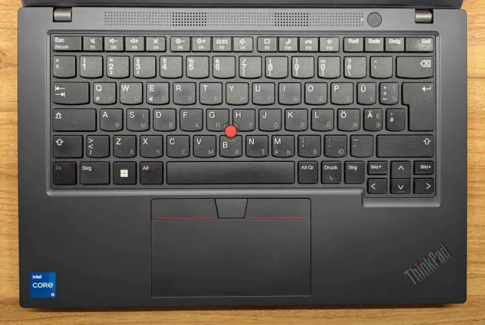 Ультрабук Lenovo ThinkPad L14 Gen 4 / 14" (1920x1080) IPS / Intel Core i5-1335U (10 (12) ядер по 3.4 - 4.6 GHz) / 16 GB DDR4 / 512 GB SSD / Intel Iris Xe Graphics / WebCam / Windows 10 б/в - зображення 3
