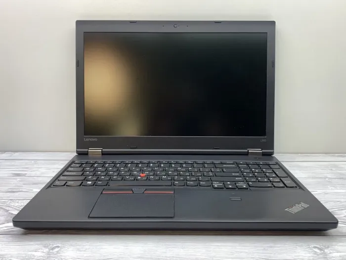 Ультрабук Б-клас Lenovo ThinkPad L560 / 15.6" (1366x768) TN / Intel Core i5-6300U (2 (4) ядра по 2.4 - 3.0 GHz) / 8 GB DDR3 / 240 GB SSD / Intel HD Graphics 520 / WebCam б/в - зображення 2